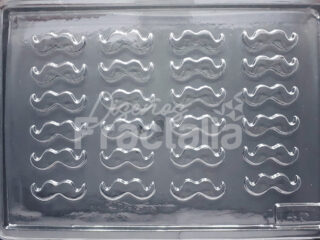 Molde mostacho para fresas