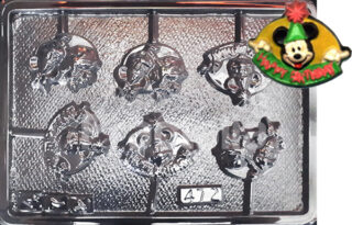 Molde Personajes mickey con regalo de cumpleanos