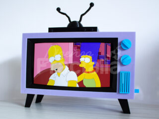 Soporte de Celular Televisor Simpson